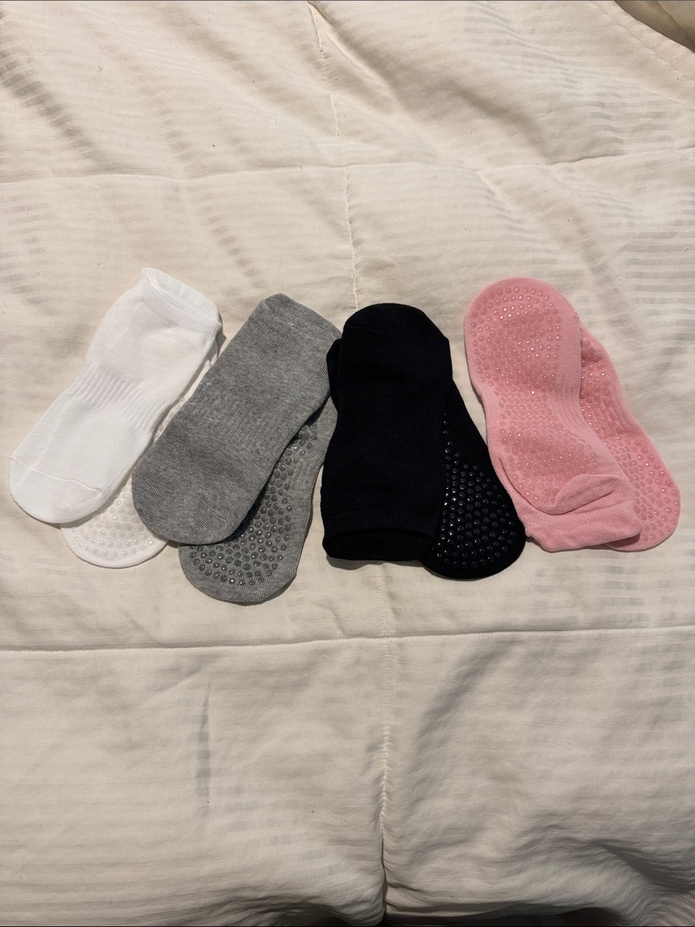 No-Show Grip Socks Pack - White, Gray, Black, Pink